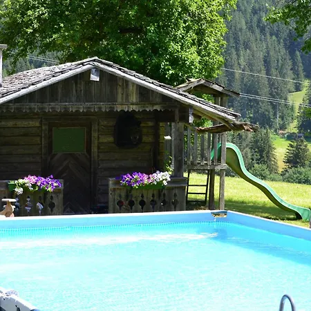 Schnoellhof Bed & Breakfast