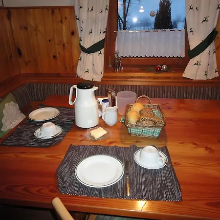 Schnoellhof Nocleg ze śniadaniem 3*